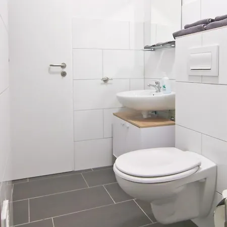 Apartmondo Monteurapartments شقة *
